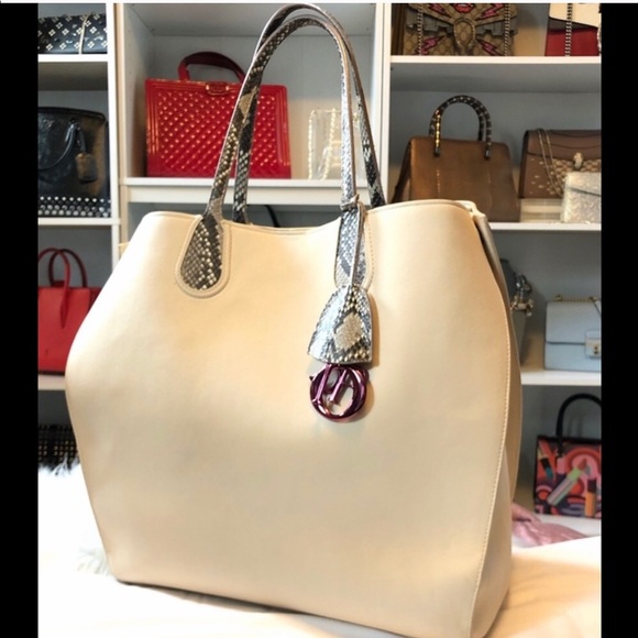 Dior Handbags - Trade🌱🌺Dior Addict Vertical tote w/python